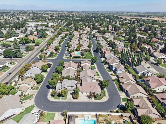 2680 Hogan Dr, Turlock, CA 95382
