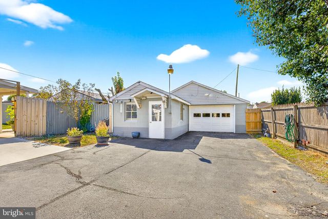 1012 W ELM AVE, Hanover, PA 17331