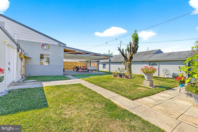 1012 W ELM AVE, Hanover, PA 17331