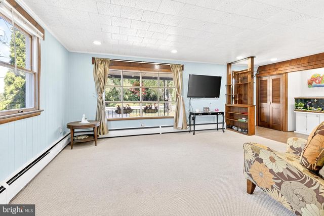1012 W ELM AVE, Hanover, PA 17331