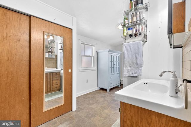 1012 W ELM AVE, Hanover, PA 17331