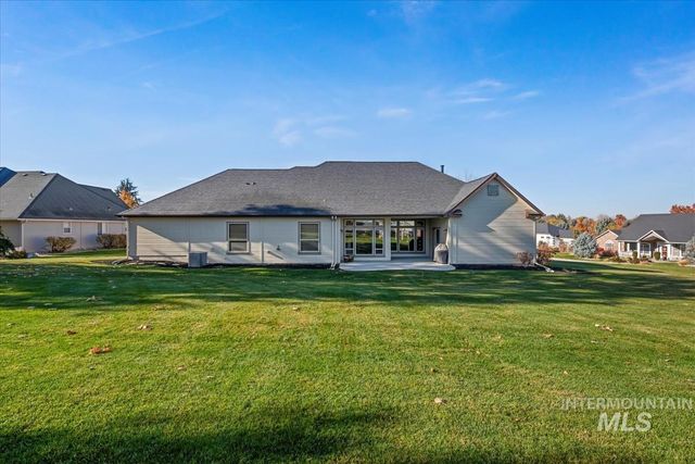 2804 S Island Dr, Nampa, ID 83686