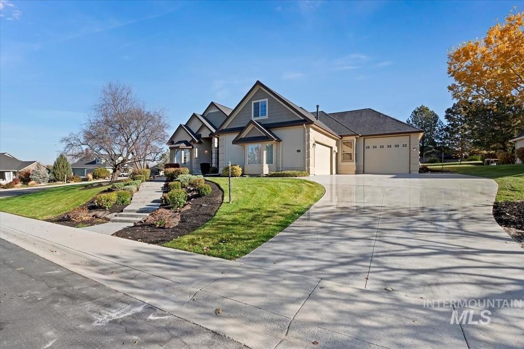 2804 S Island Dr, Nampa, ID 83686