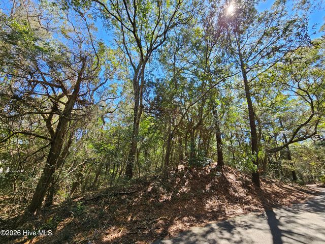 39 Fort Holmes Trail, Bald Head Island, NC 28461