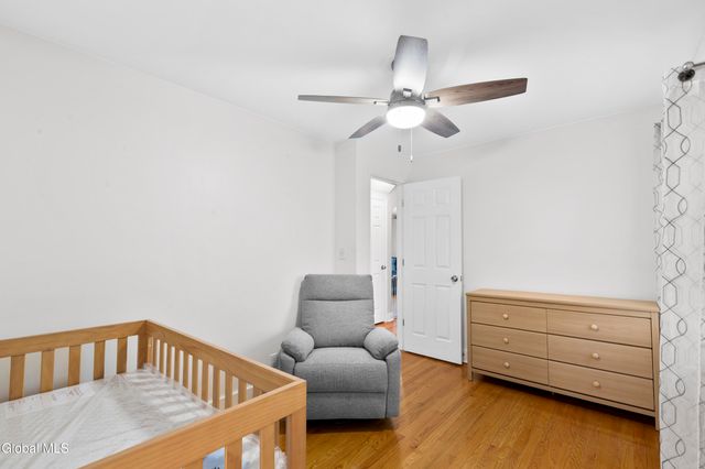 5 Oakwood Drive, Colonie, NY 12205