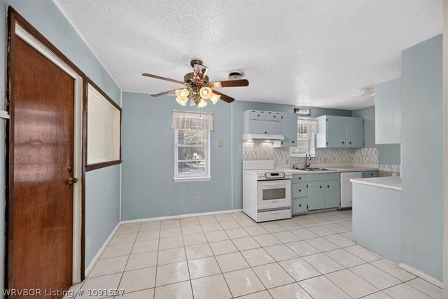 636 Angela Circle, Barling, AR 72923