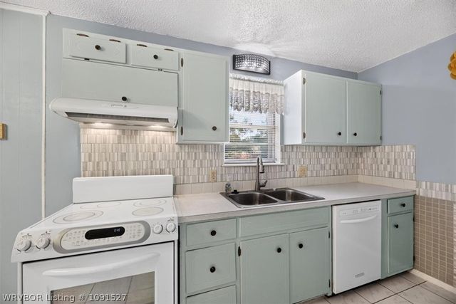 636 Angela Circle, Barling, AR 72923