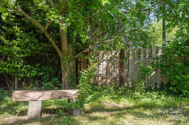1302 N Ellis Street, Salisbury, NC 28144