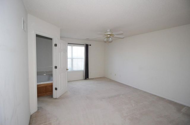 900 SW Shorthorn Drive, Grain Valley, MO 64029