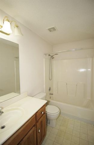 900 SW Shorthorn Drive, Grain Valley, MO 64029