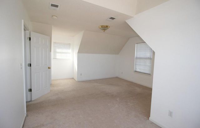 900 SW Shorthorn Drive, Grain Valley, MO 64029