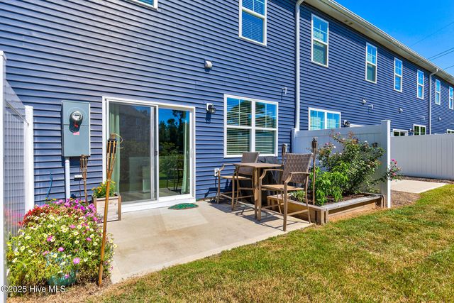 6531 Shark Tooth Trail, Wilmington, NC 28412