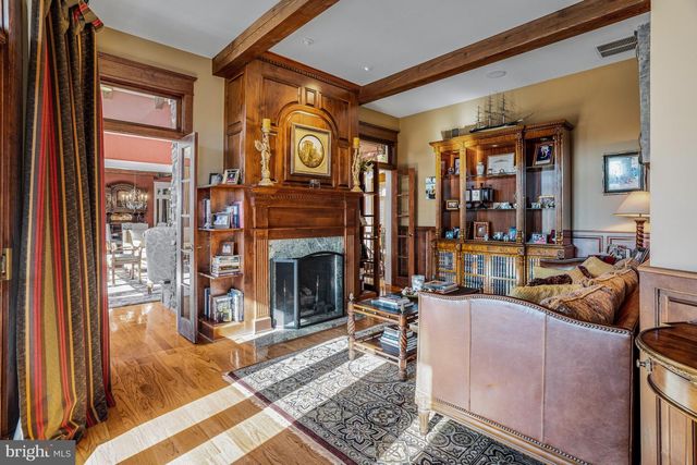 1017 WINDSWEPT DR, Great Falls, VA 22066