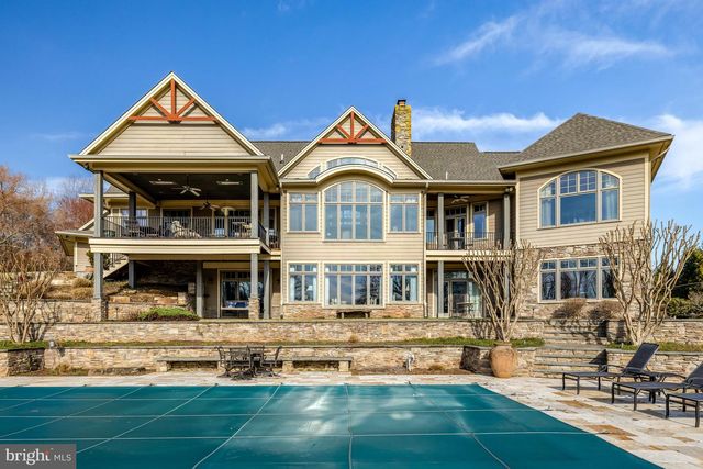 1017 WINDSWEPT DR, Great Falls, VA 22066