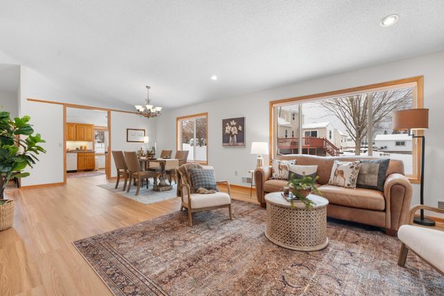 2327 Pinewood Road SE, Rochester, MN 55904