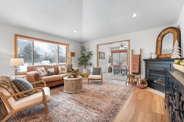 2327 Pinewood Road SE, Rochester, MN 55904