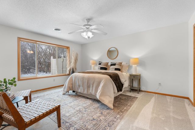 2327 Pinewood Road SE, Rochester, MN 55904