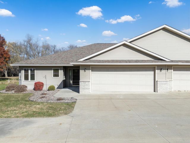 2327 Pinewood Road SE, Rochester, MN 55904