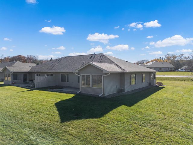2327 Pinewood Road SE, Rochester, MN 55904