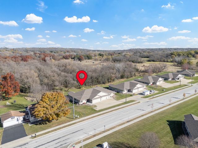 2327 Pinewood Road SE, Rochester, MN 55904