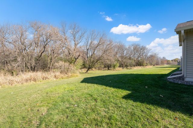 2327 Pinewood Road SE, Rochester, MN 55904