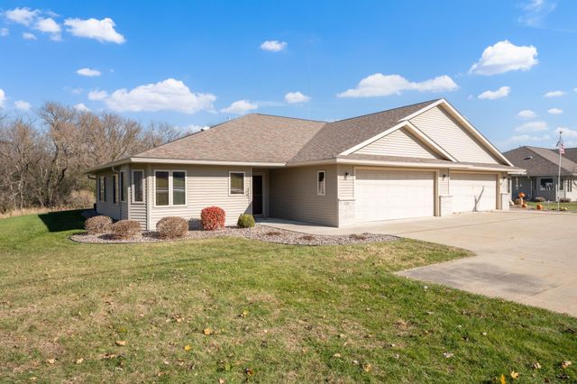 2327 Pinewood Road SE, Rochester, MN 55904