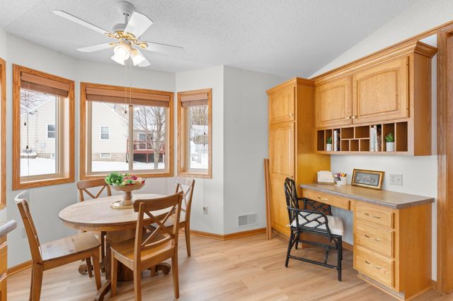 2327 Pinewood Road SE, Rochester, MN 55904