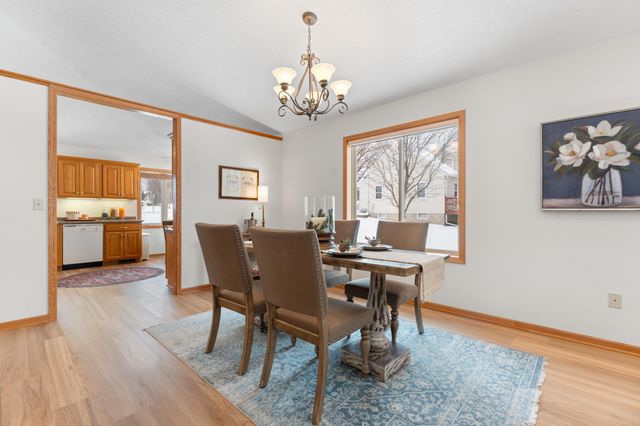 2327 Pinewood Road SE, Rochester, MN 55904