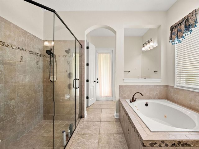 25622 HAWKS RUN LANE, Sorrento, FL 32776