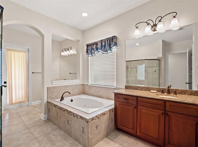 25622 HAWKS RUN LANE, Sorrento, FL 32776