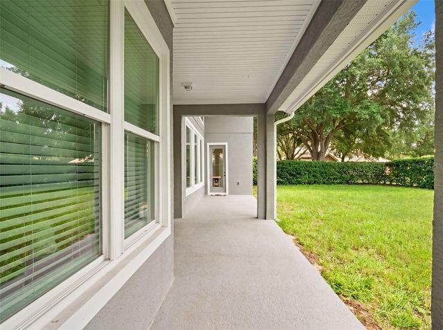 25622 HAWKS RUN LANE, Sorrento, FL 32776