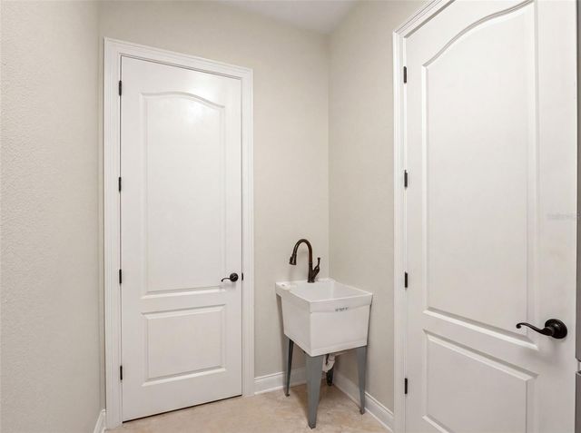 25622 HAWKS RUN LANE, Sorrento, FL 32776