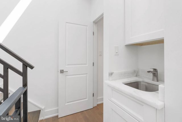 616 DUDLEY ST, Philadelphia, PA 19148