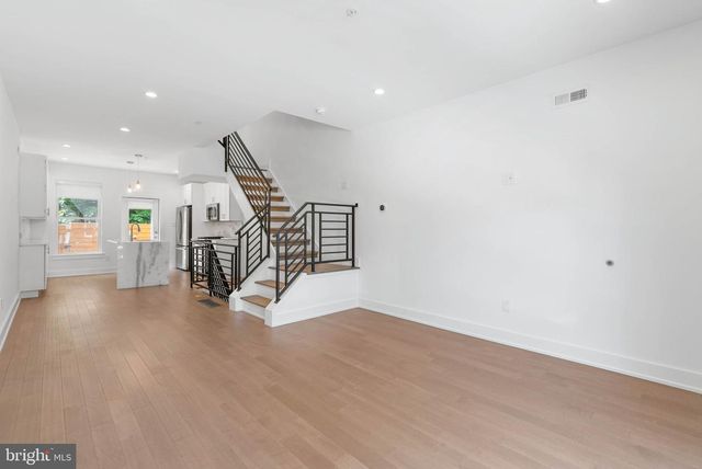 616 DUDLEY ST, Philadelphia, PA 19148