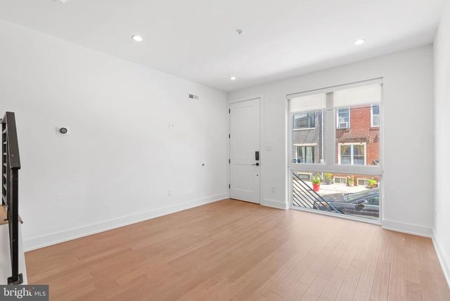 616 DUDLEY ST, Philadelphia, PA 19148