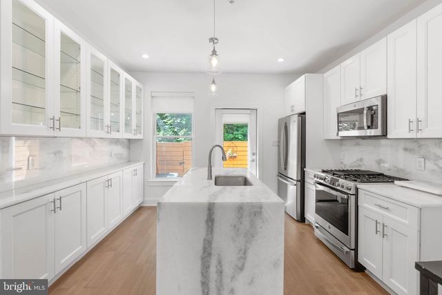 616 DUDLEY ST, Philadelphia, PA 19148