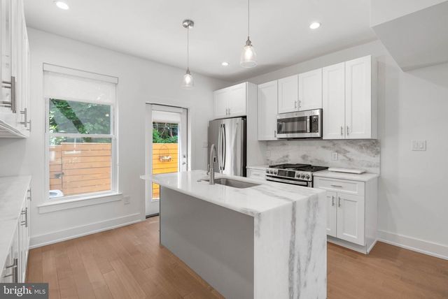 616 DUDLEY ST, Philadelphia, PA 19148