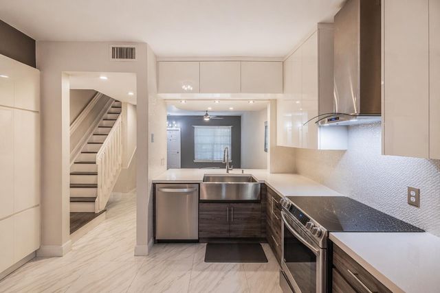 3333 Cabaret Lane 3333, Margate, FL 33063