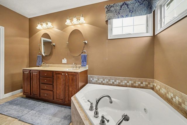 3990 Scipio Drive, La Porte, IN 46350