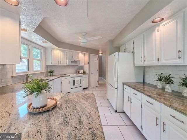 1223 Kaylyn Court, Kennesaw, GA 30152