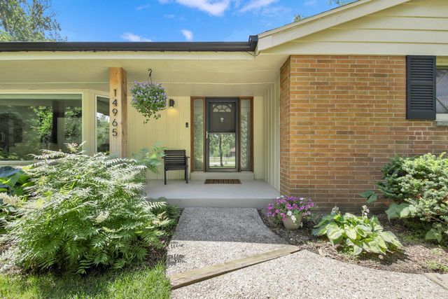14965 W North AVENUE, Brookfield, WI 53005