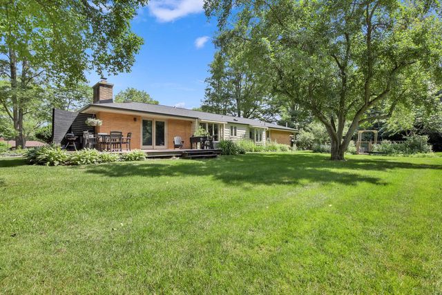 14965 W North AVENUE, Brookfield, WI 53005