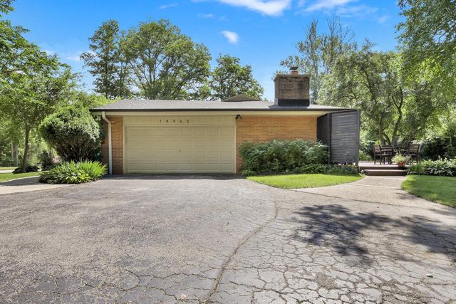 14965 W North AVENUE, Brookfield, WI 53005