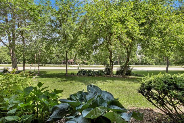 14965 W North AVENUE, Brookfield, WI 53005