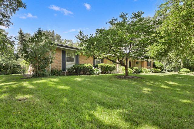 14965 W North AVENUE, Brookfield, WI 53005