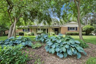 14965 W North AVENUE, Brookfield, WI 53005