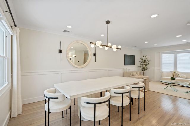 36 Stauber Drive, Plainview, NY 11803