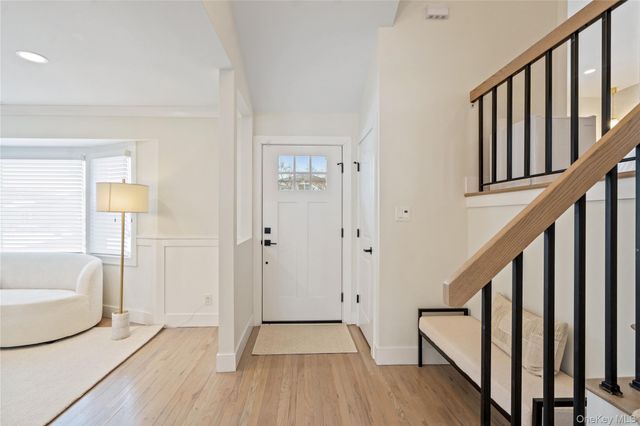 36 Stauber Drive, Plainview, NY 11803