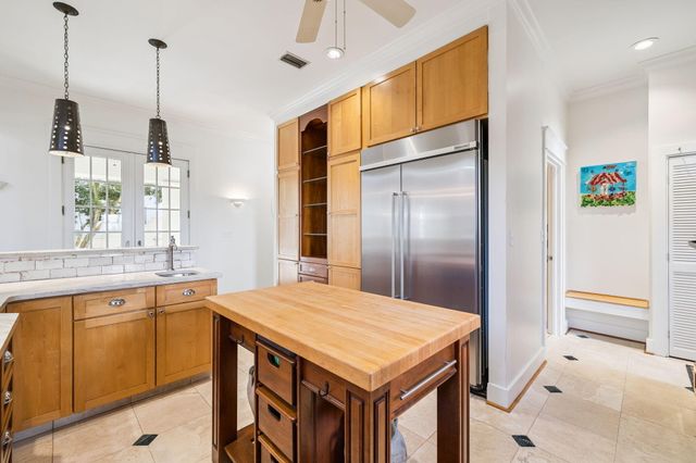 152 White Cliffs Boulevard, Santa Rosa Beach, FL 32459