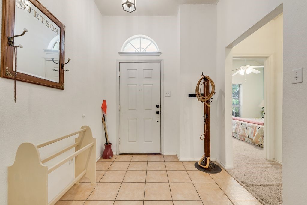 1008 Fort Apache Drive, Fort Worth, TX 76052 — photo 3